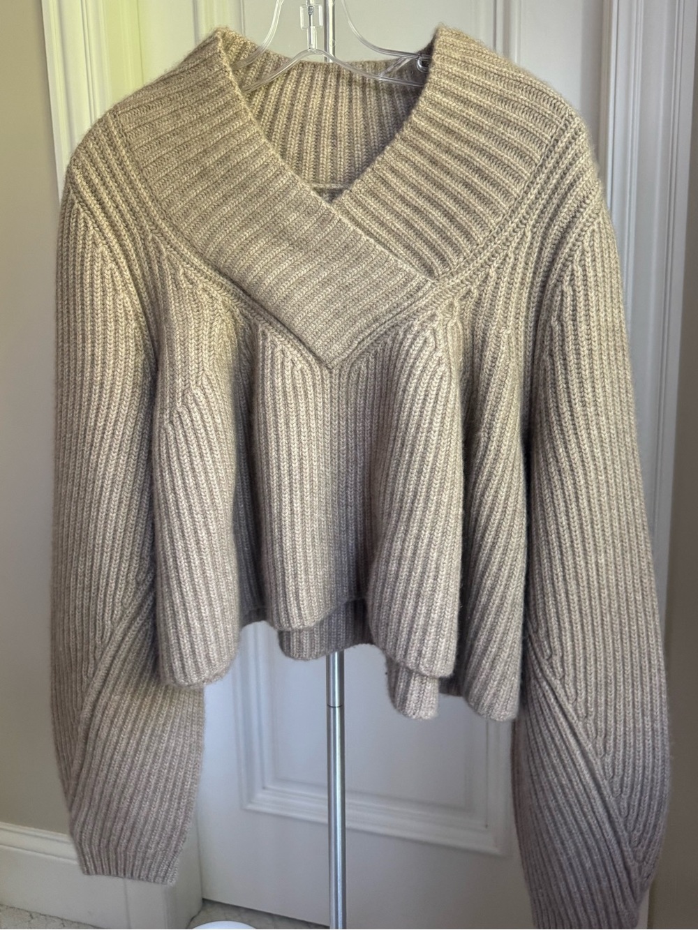 Khaite Cashmere Sweater